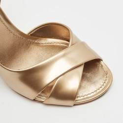 Pre Owned صندل لوي فيتون باربارا سيور متعاكسة فتحة كعب جلد لامع ذهبي مقاس 37.5