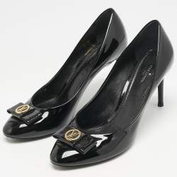 Louis Vuitton Black Patent Leather Bow Pumps Size 39