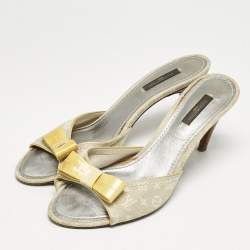 Louis Vuitton Yellow/Cream Monogram Fabric and Patent Leather Bow Slide Sandals Size 39.5
