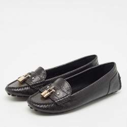 مملوكة مسبقًا Louis Vuitton Black Leather Close Up Loafers Size 37