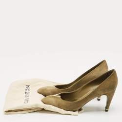 Pre Owned Louis Vuitton Green  Suede Heart Breaker Pointed Toe Pumps Size 37