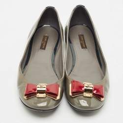 Pre Owned Louis Vuitton Grey Patent Leather Lou Bow Detail Ballet Flats Size 38