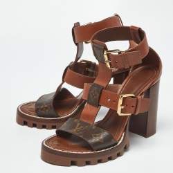 Pre Owned صندل لوي فيتون ستار ترايل كانفاس مونوغرامي و جلد لامع أسود مقاس 35