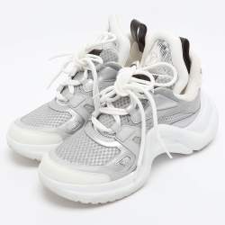 مملوكة مسبقًا حذاء رياضي لوي فيتون رمادي/فضي نايلون تقني وجلد أرش لايت مقاس 38.5