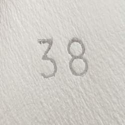 Pre Owned حذاء رياضي لويس فيتون "تايم أوت" جلد أبيض مزخرف بشعار الماركة مقاس 38