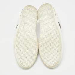 مملوكة مسبقًا Louis Vuitton White/Brown Monogram Canvas and Leather Frontrow Lace Up Sneakers Size 39