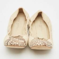 Pre Owned Louis Vuitton Off White Leather and Python Cap Toe Scrunch Ballet Flats Size 36.5
