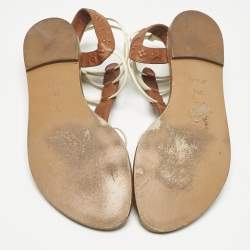 مملوكة مسبقًا Louis Vuitton Cream/Brown Patent And Monogram Leather Key West Flat Sandals Size 39.5
