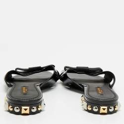 Pre Owned حذاء سلايد فلات لوي فيتون جلد لامع أسود مع فيونكة مقاس 41