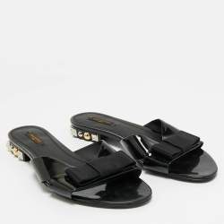 Pre Owned حذاء سلايد فلات لوي فيتون جلد لامع أسود مع فيونكة مقاس 41