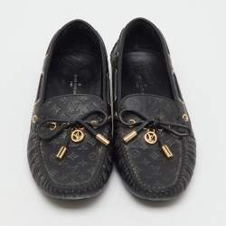 مملوكة مسبقًا حذاء لوفرز لوي فيتون سليب أون غلوريا جلد مونوغرامي أسود مقاس 38