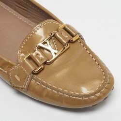Pre Owned Louis Vuitton Beige Patent Leather Oxford Loafers Size 38.5