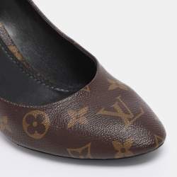Pre Owned Louis Vuitton Monogram Canvas Round Toe Pumps Size 39