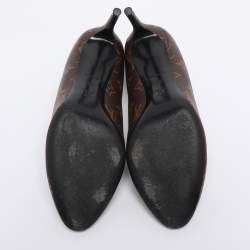 Pre Owned Louis Vuitton Monogram Canvas Round Toe Pumps Size 39