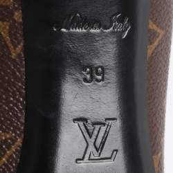 Pre Owned Louis Vuitton Monogram Canvas Round Toe Pumps Size 39
