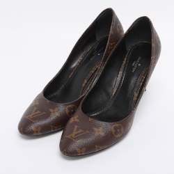 Pre Owned Louis Vuitton Monogram Canvas Round Toe Pumps Size 39