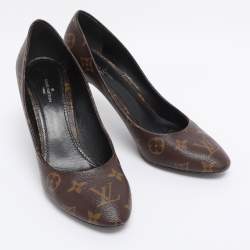 Pre Owned Louis Vuitton Monogram Canvas Round Toe Pumps Size 39