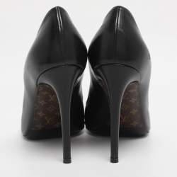 Pre Owned Louis Vuitton Black Leather Pumps Size 37.5