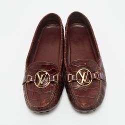 Pre Owned Louis Vuitton Burgundy Croc Embossed Leather Dauphine Loafers Size 38