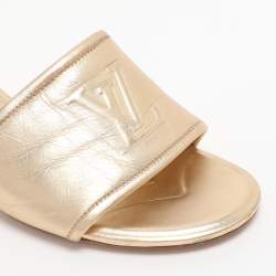 مملوكة مسبقًا Louis Vuitton Gold Leather Magnetic Mules Size 40