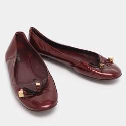 مملوكة مسبقًا Louis Vuitton Burgundy Patent Leather Debbie Bow Ballet Flats Size 38