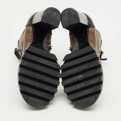 مملوكة مسبقًا Louis Vuitton Brown/Black Monogram Canvas and Patent Leather Star Trail Ankle Boot Size 38.5