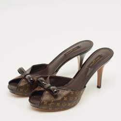 Pre Owned Louis Vuitton Brown Monogram Canvas And Patent Leather Malibu Slides Sandals Size 38