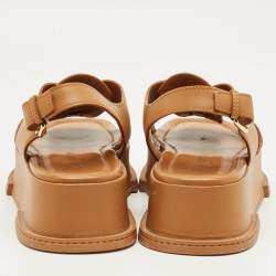 مملوكة مسبقًا Louis Vuitton Tan Leather Maya Platform Sandals Size 39