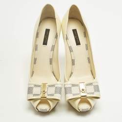 Pre Owned Louis Vuitton Cream Patent Damier Azur Valentine Peep Toe Pumps Size 40