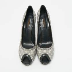 Pre Owned Louis Vuitton Blue Mini Lin Monogram Canvas and Patent Leather Peep Toe Pumps Size 39.5