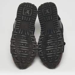 مملوكة مسبقًا Louis Vuitton Run Away Size 38.5 Black Monogram Canvas, Fabric and Suede Sneakers