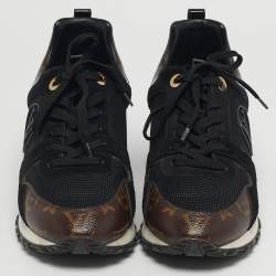 مملوكة مسبقًا Louis Vuitton Run Away Size 38.5 Black Monogram Canvas, Fabric and Suede Sneakers
