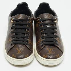 مملوكة مسبقًا Louis Vuitton Frontrow Size 35 Brown Coated Canvas and Patent Leather Low Top Sneakers