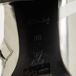 مملوكة مسبقًا حذاء بوت كاحل لويس فيتون ستار تريل جلد فضي مقاس 38