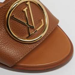 مملوكة مسبقًا صندل لوي فيتون بمشبك بني جلد بكعب عريض مقاس 39