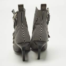 مملوكة مسبقًا Louis Vuitton Size 37.5 Black/White Canvas Ankle Length Boots