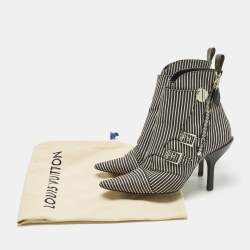 مملوكة مسبقًا Louis Vuitton Size 37.5 Black/White Canvas Ankle Length Boots