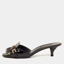 مملوكة مسبقًا Louis Vuitton Size 38 Black Patent Leather Studded Fringe Buckle Detail Slide Sandals