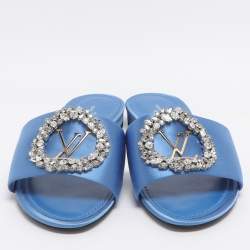 مملوكة مسبقًا Louis Vuitton Madeleine Size 37 Blue Satin Flat Slides 