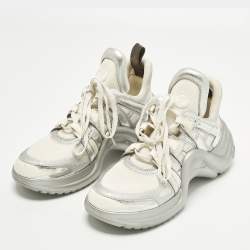 مملوكة مسبقًا حذاء رياضي لوي فيتون أ رش لايت  LV شبك وجلد أبيض / ذهبي مقاس 38.5