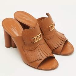 مملوكة مسبقًا صندل لوي فيتون لوغو بفصوص منفوشة جلد بني مقاس 40