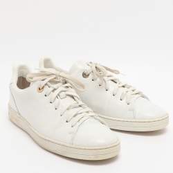 Pre Owned حذاء رياضي لوي فيتون جلد مطبوع بنقش التمساح الأبيض منخفظ القمة مقاس 39