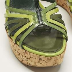 مملوكة مسبقًا Louis Vuitton Size 39 Green Patent Leather Summertime Wedge Sandals