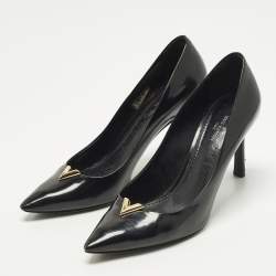 مملوكة مسبقًا Louis Vuitton Heart Breaker Size 37 Black Leather Pointed Toe Pumps