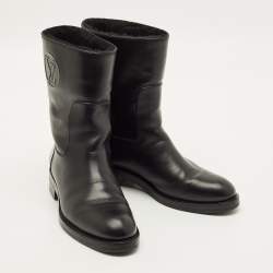 مملوكة مسبقًا حذاء بوت كاحل لوي فيتون بوبورغ جلد أسود مقاس 38.5