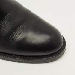 مملوكة مسبقًا حذاء بوت كاحل لوي فيتون بوبورغ جلد أسود مقاس 38.5