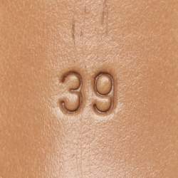 مملوكة مسبقًا Louis Vuitton Size 39 Gold Patent Leather Slide Sandals