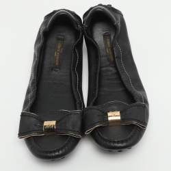 Pre Owned Louis Vuitton Bow Size 34.5 Black Leather Scrunch Ballet Flats