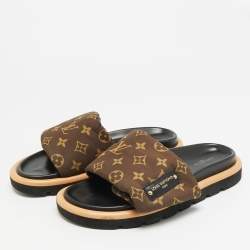 مملوكة مسبقًا صندل لويس فيتون فلات كومفورت بطبعة شعار بني نايلون بول وسادة مقاس 39