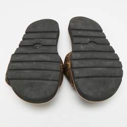 مملوكة مسبقًا صندل لويس فيتون فلات كومفورت بطبعة شعار بني نايلون بول وسادة مقاس 39